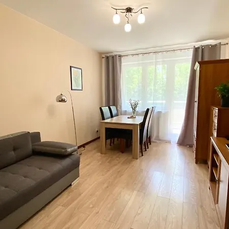 Na Saperskiej, Osiedle Zamkniete, Parking *