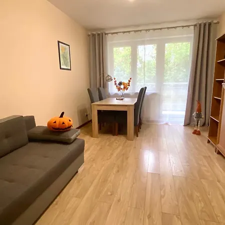 Na Saperskiej, Osiedle Zamkniete, Parking Apartment *