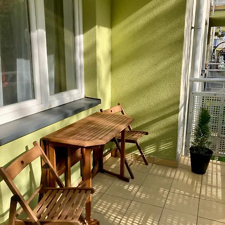 Na Saperskiej, Osiedle Zamkniete, Parking *